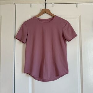 Lululemon Mauve Women's Athletic Top